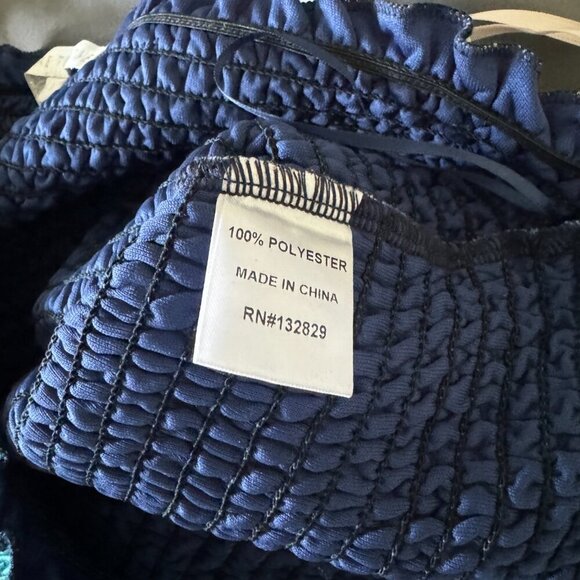 More to Come | NWT Savannah Crop Top Blue Multi Size Large - Picture 5 of 11